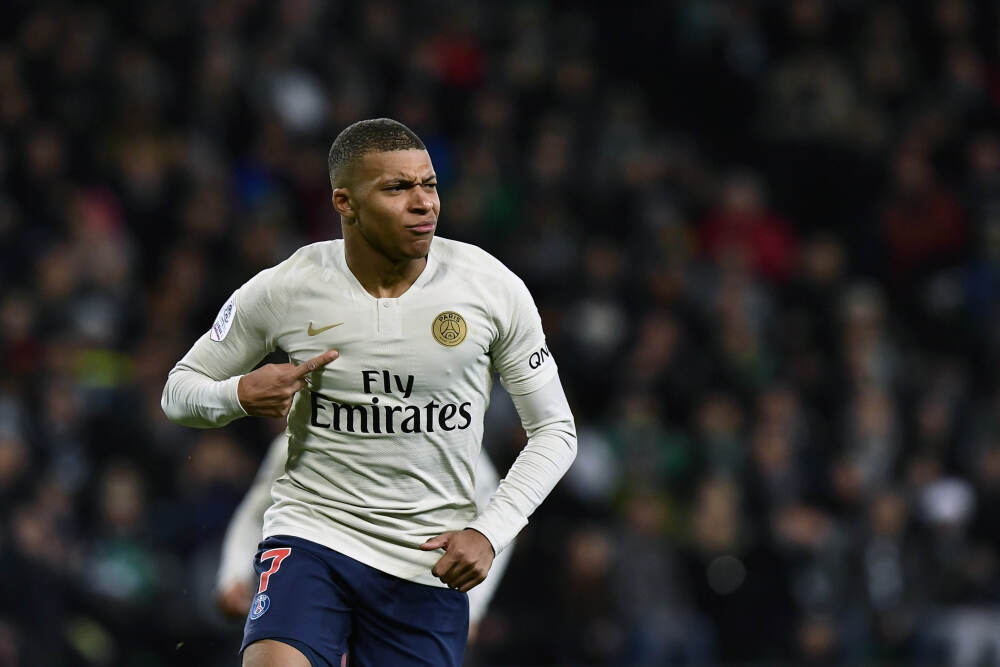 新加坡商人吕文扬是靠洗黑色马克笔赚钱的